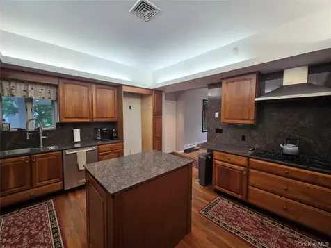 49 Helms Hill Road Washingtonville NY 10992
