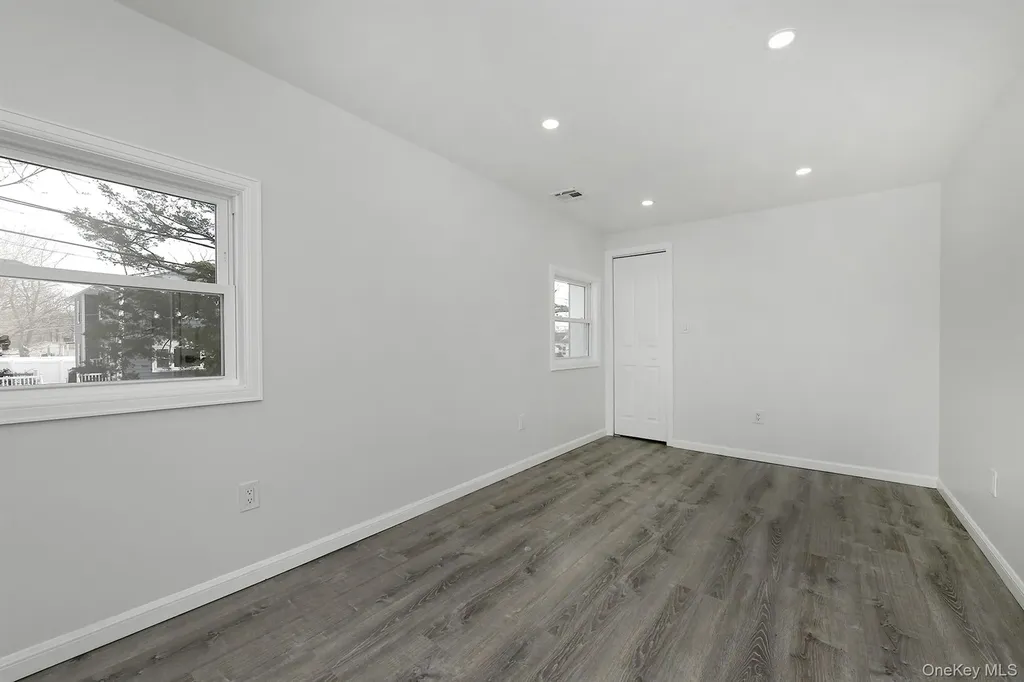 45 Crown Avenue Huntington NY 11743