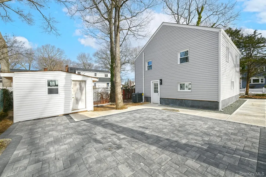45 Crown Avenue Huntington NY 11743