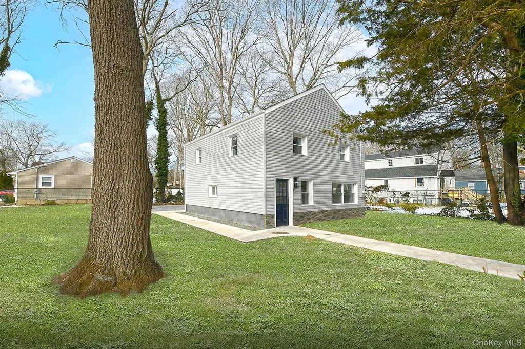 45 Crown Avenue Huntington NY 11743