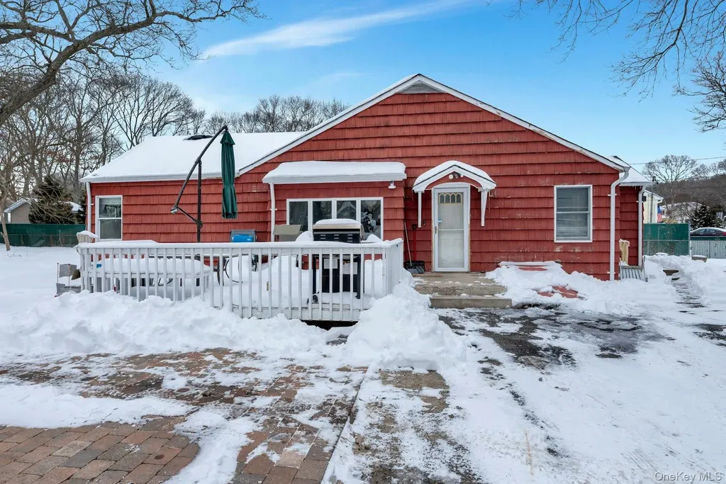 32 Stackyard Drive Mastic Beach NY 11951