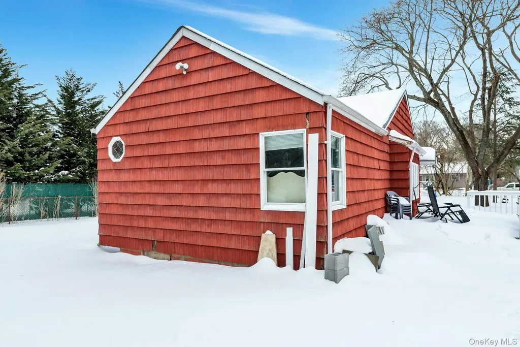32 Stackyard Drive Mastic Beach NY 11951
