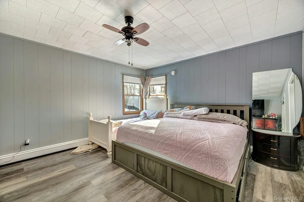 32 Stackyard Drive Mastic Beach NY 11951
