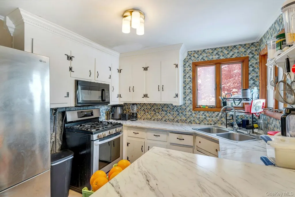 32 Stackyard Drive Mastic Beach NY 11951