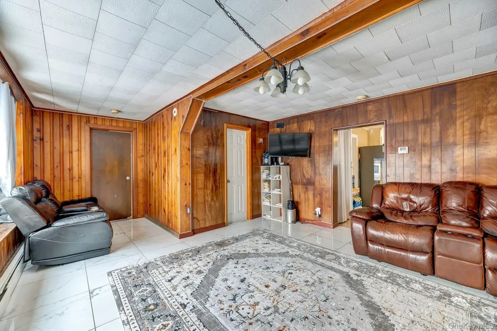 32 Stackyard Drive Mastic Beach NY 11951