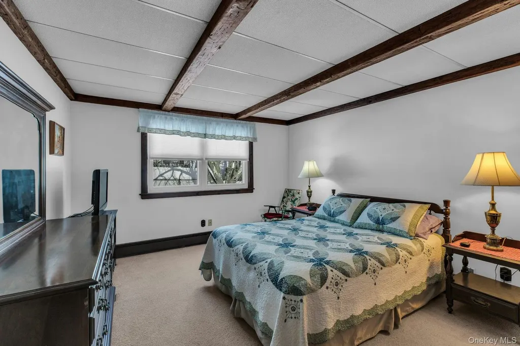 238 Loop Drive Sayville NY 11782