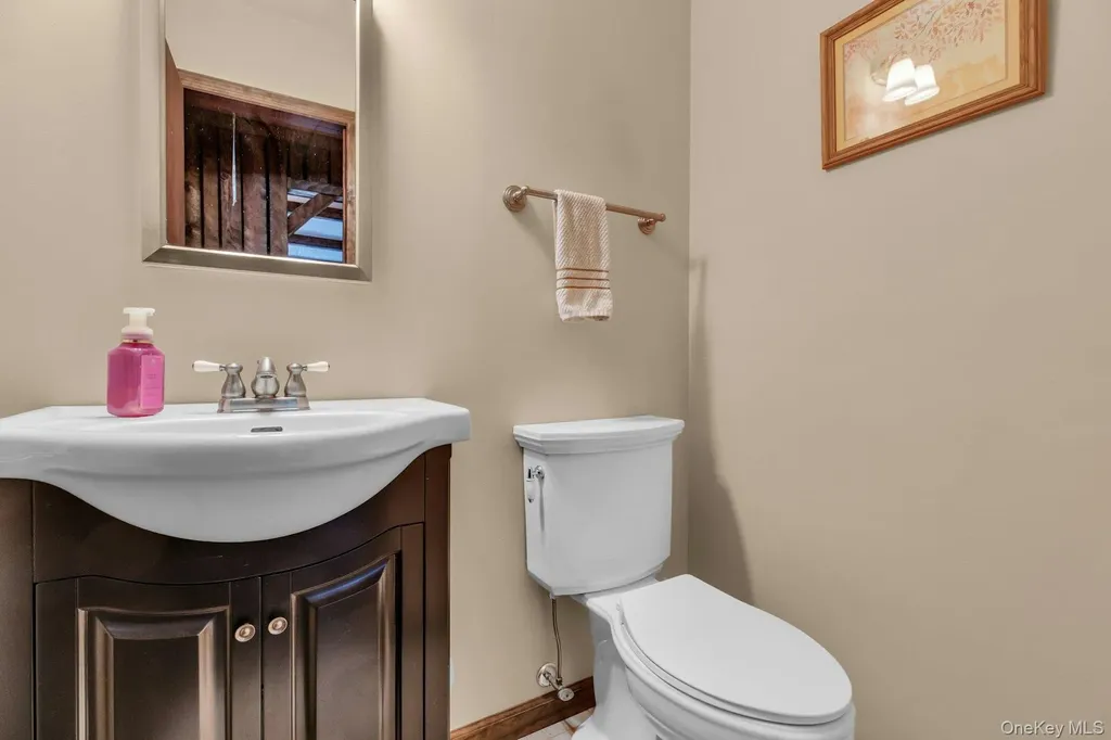 238 Loop Drive Sayville NY 11782