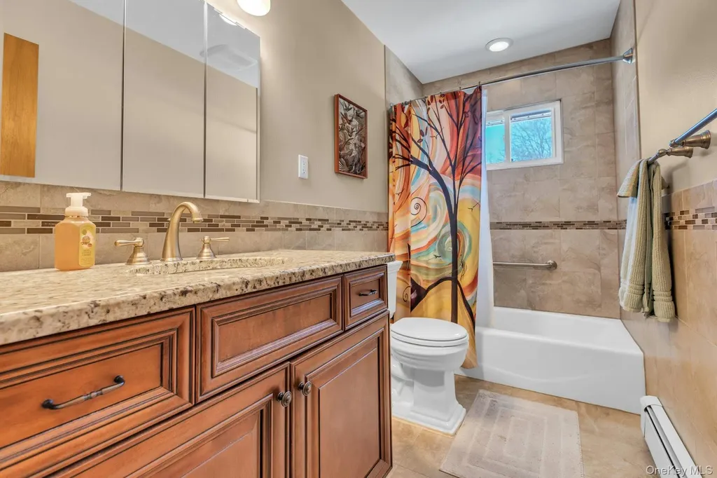 238 Loop Drive Sayville NY 11782