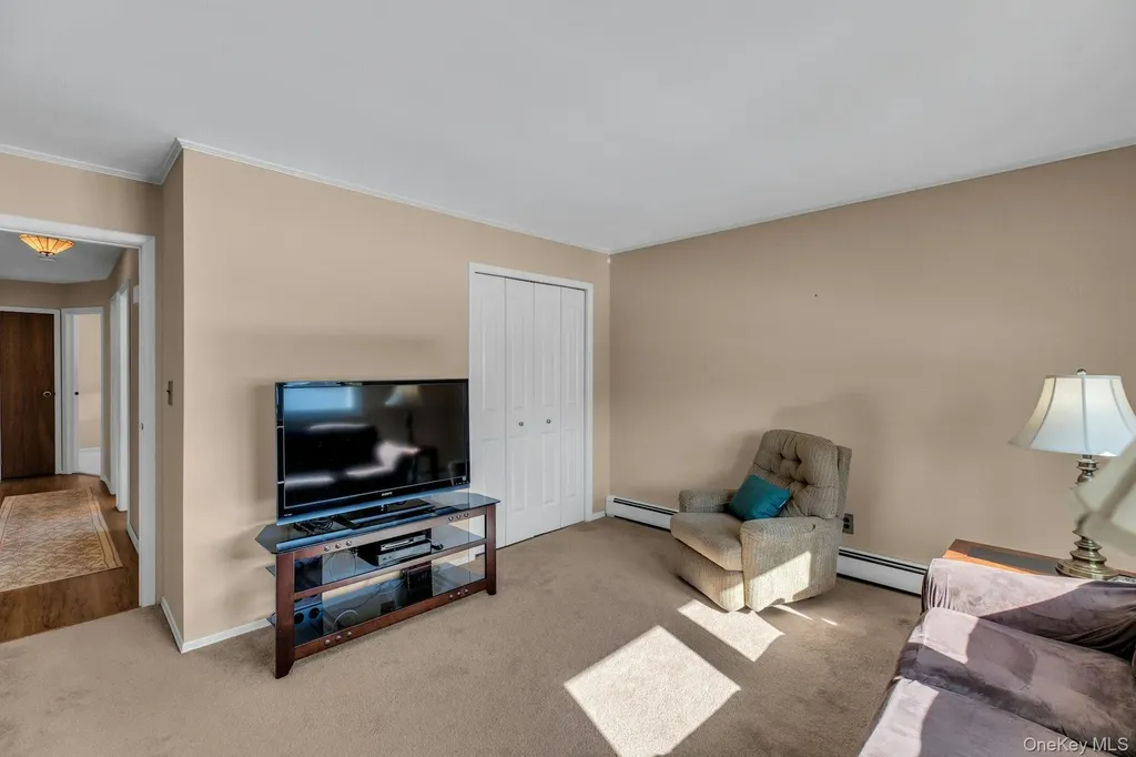 238 Loop Drive Sayville NY 11782