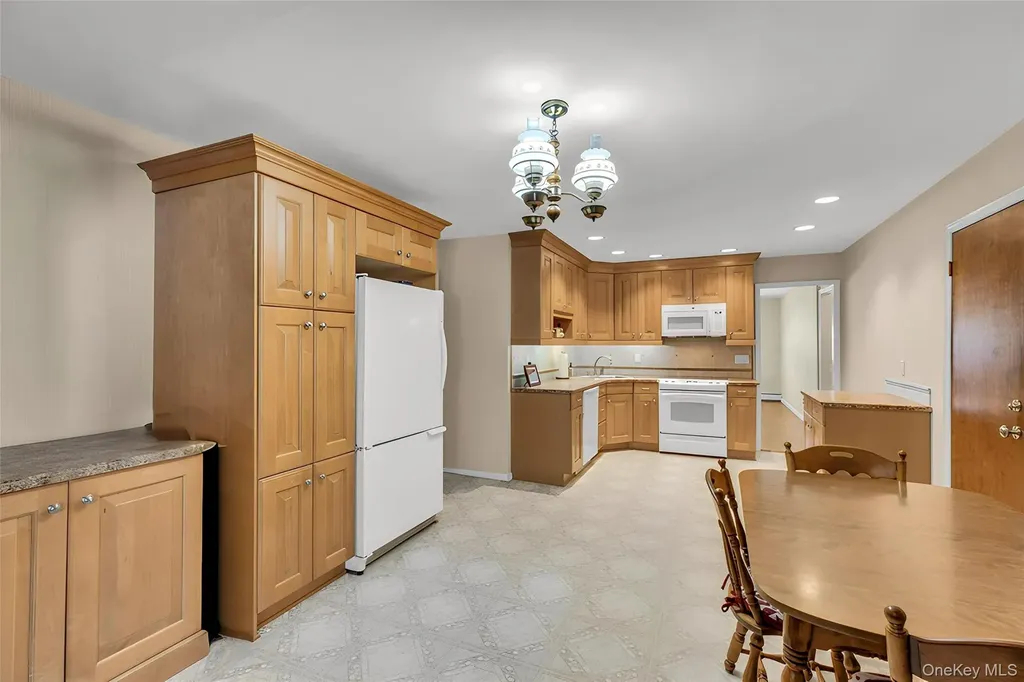 238 Loop Drive Sayville NY 11782