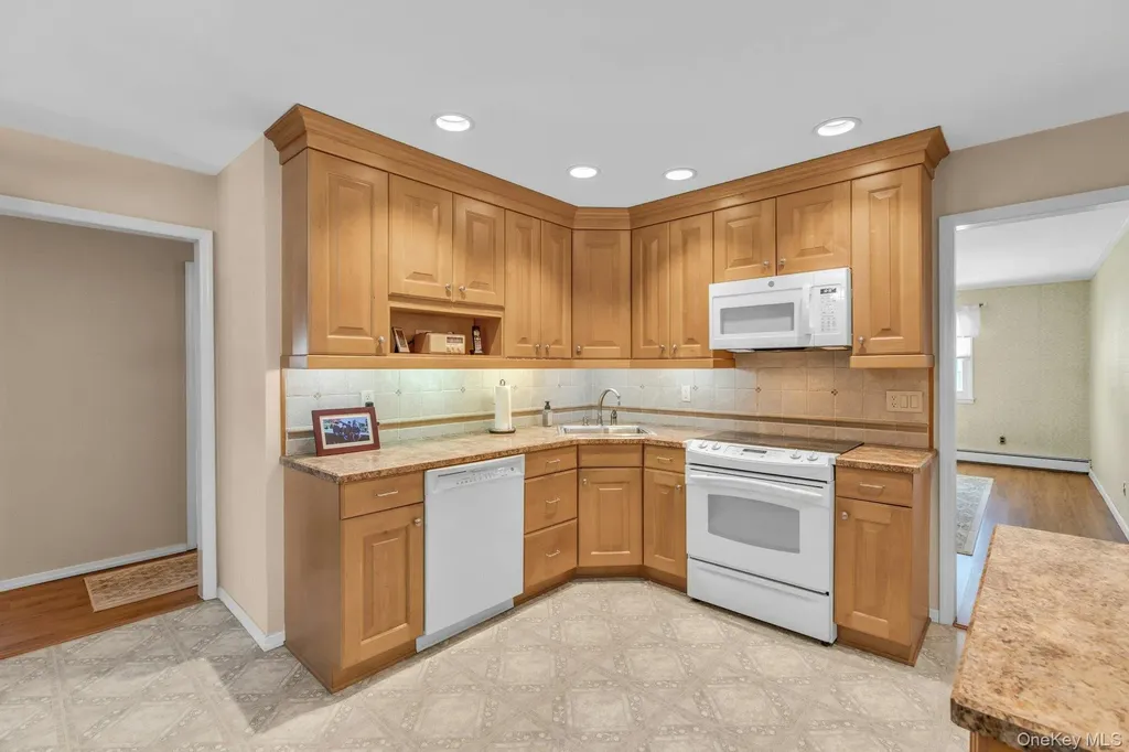 238 Loop Drive Sayville NY 11782