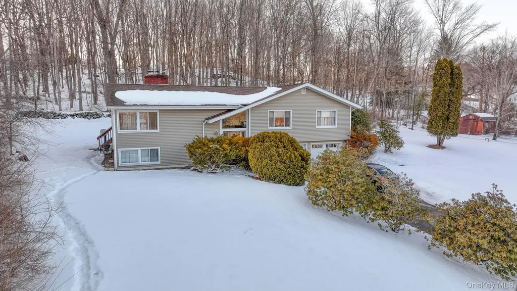 205 Beach Drive Mahopac NY 10541