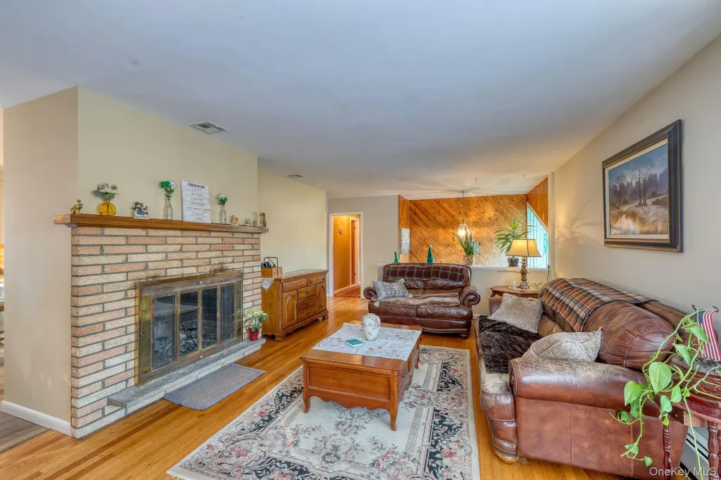 205 Beach Drive Mahopac NY 10541
