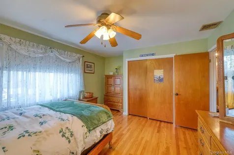205 Beach Drive Mahopac NY 10541