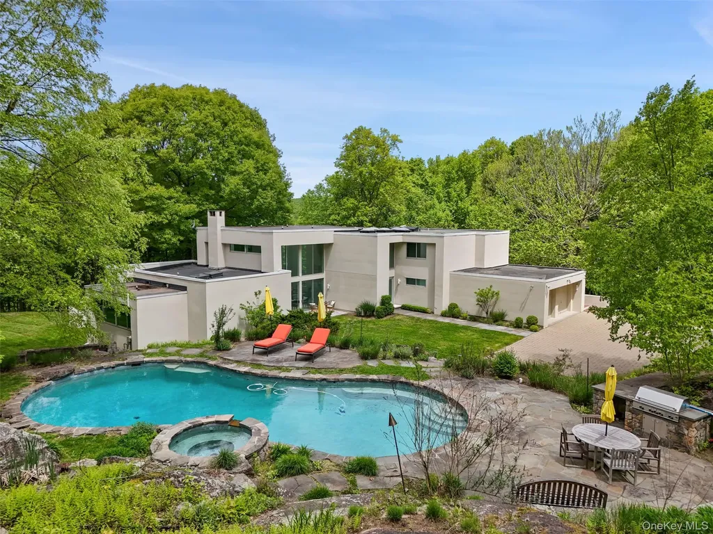 71 Old Stone Hill Road Pound Ridge NY 10576