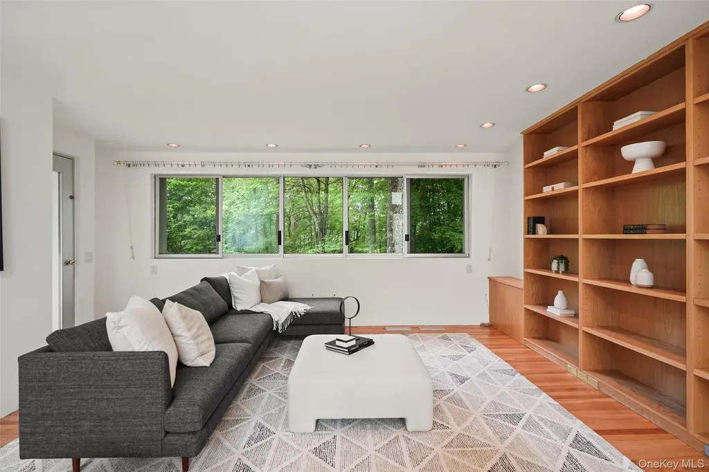 71 Old Stone Hill Road Pound Ridge NY 10576