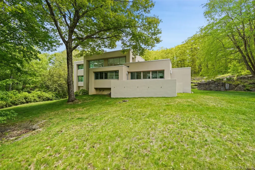 71 Old Stone Hill Road Pound Ridge NY 10576