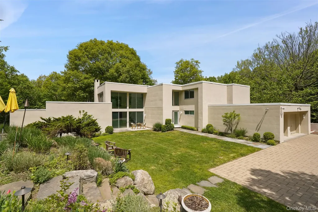 71 Old Stone Hill Road Pound Ridge NY 10576