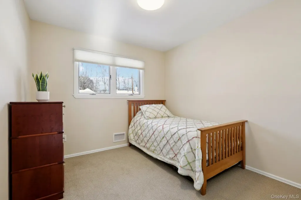 32 Allan Lane Mount Kisco NY 10549