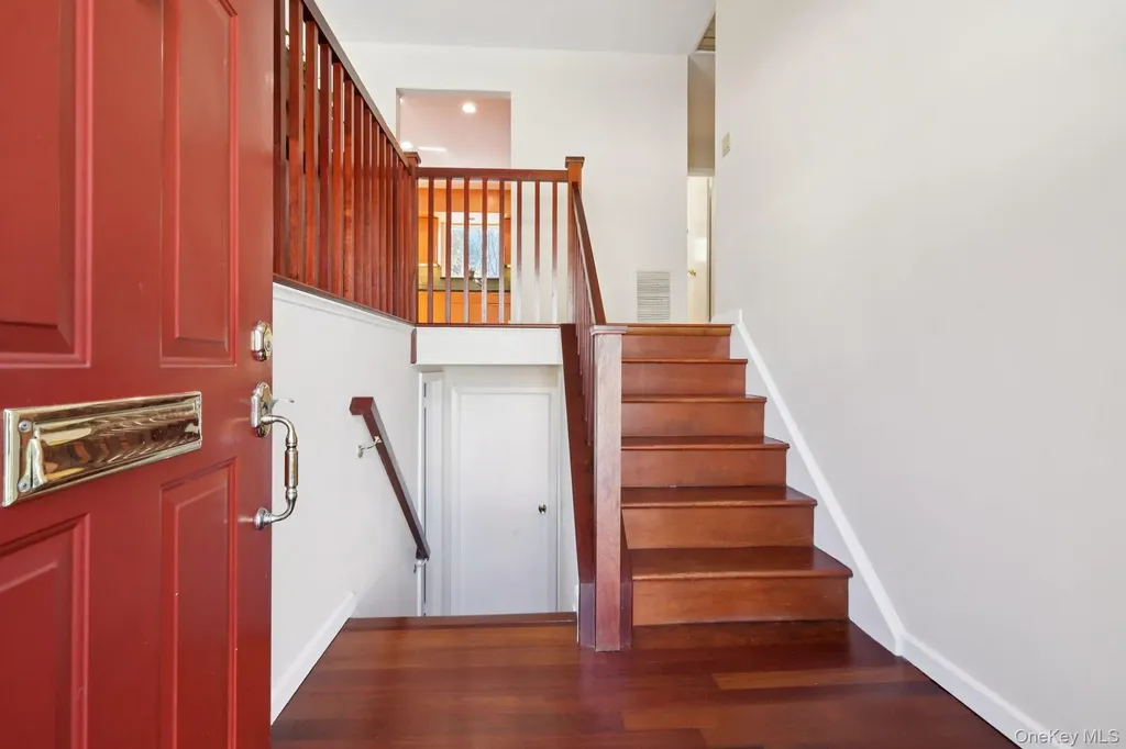 32 Allan Lane Mount Kisco NY 10549