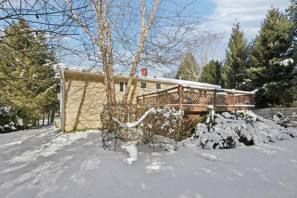 32 Allan Lane Mount Kisco NY 10549