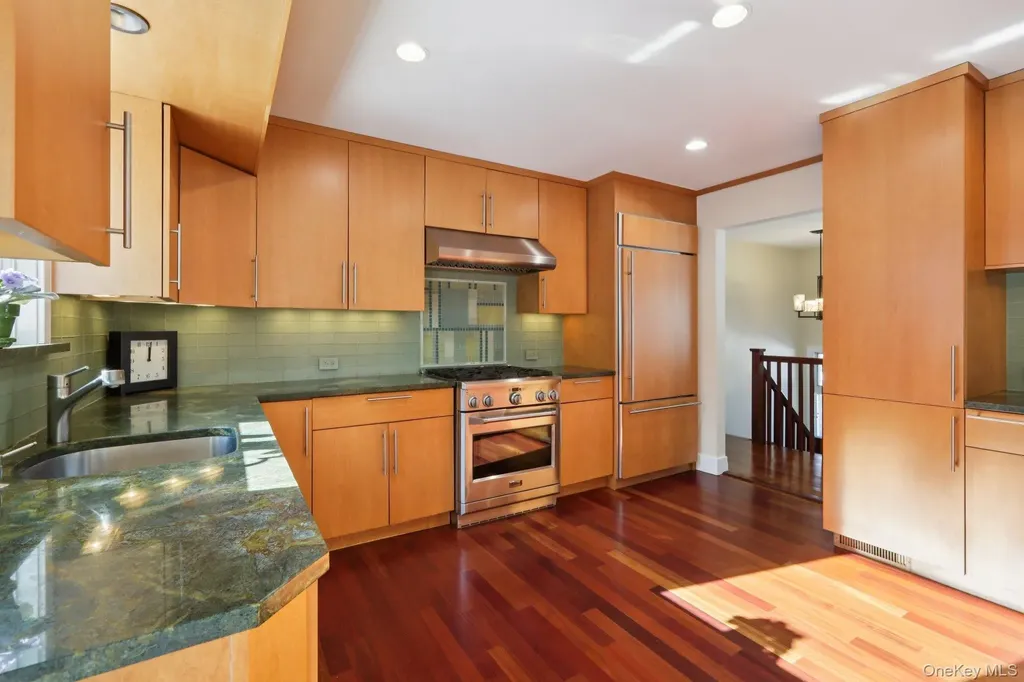 32 Allan Lane Mount Kisco NY 10549