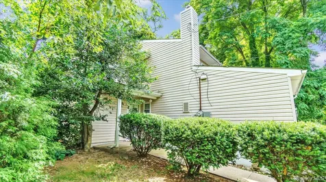 3 Altamont Avenue Sea Cliff NY 11579