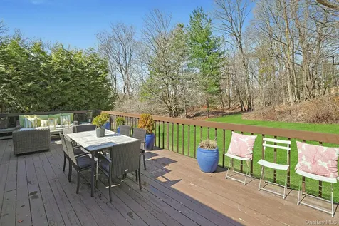 72 Quail Close Irvington NY 10533