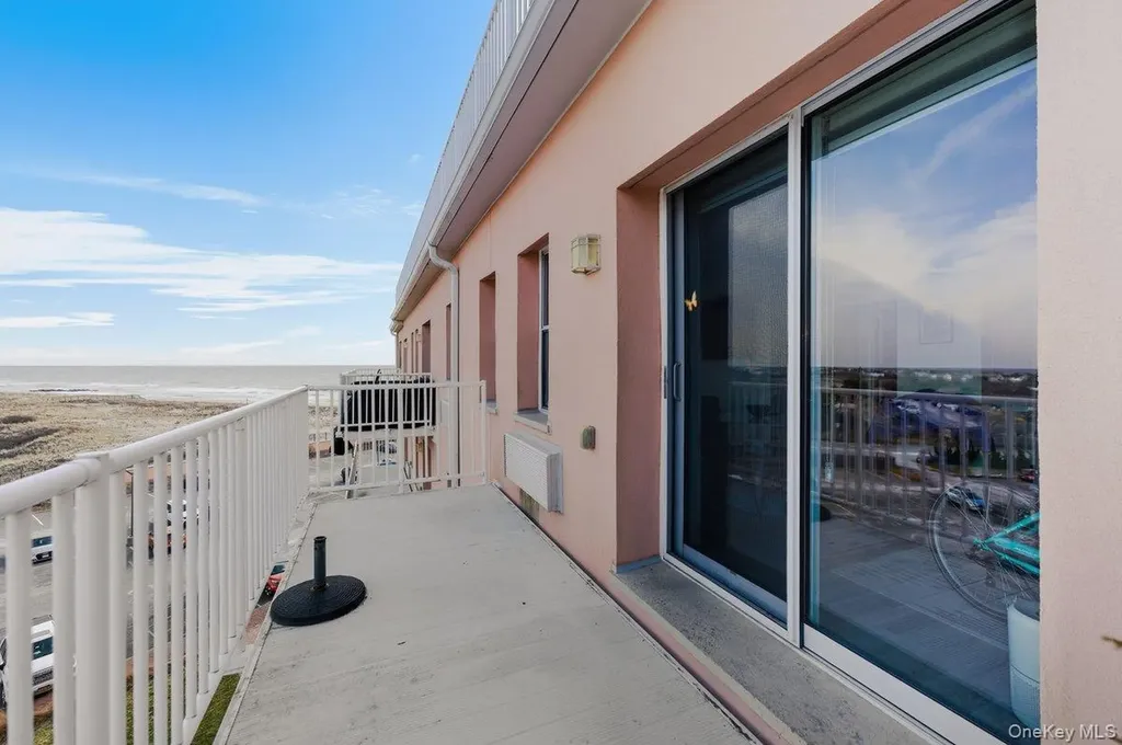 2 Richmond Road Lido Beach NY 11561