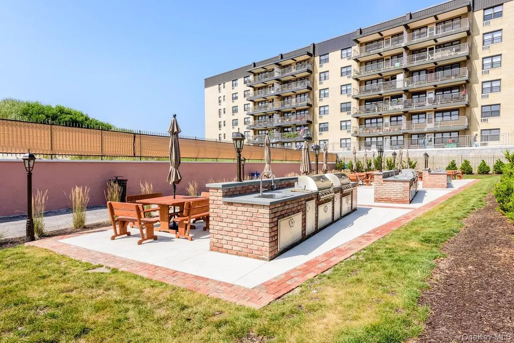 2 Richmond Road Lido Beach NY 11561