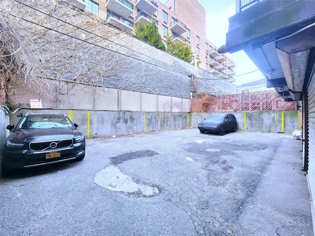 144-63 37 Avenue Flushing NY 11354