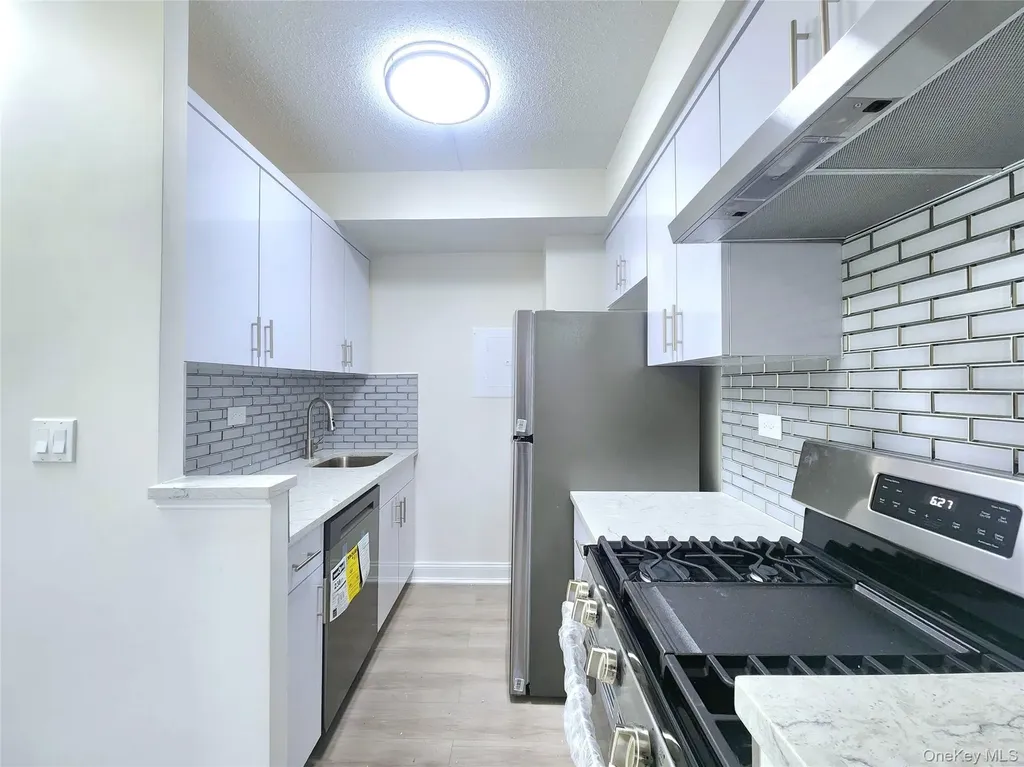 144-63 37 Avenue Flushing NY 11354