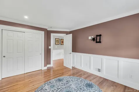10 Shady View Crossing Manorville NY 11949
