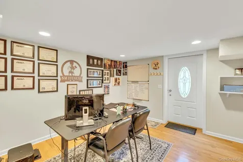 10 Shady View Crossing Manorville NY 11949