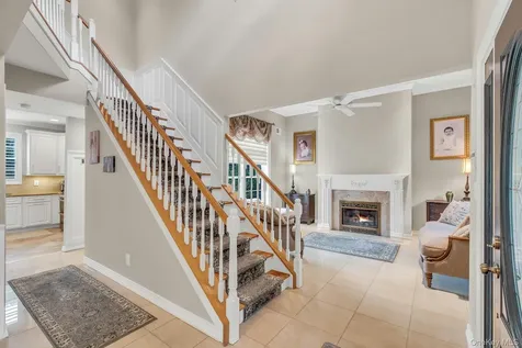 10 Shady View Crossing Manorville NY 11949