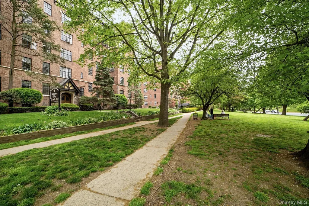 292 Main Street White Plains NY 10601