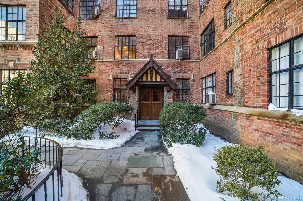 292 Main Street White Plains NY 10601