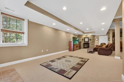196 Country Club Road Hopewell Junction NY 12533