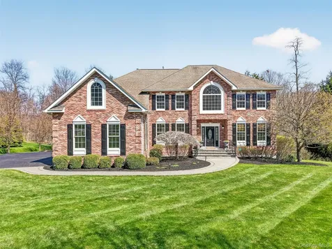 196 Country Club Road Hopewell Junction NY 12533