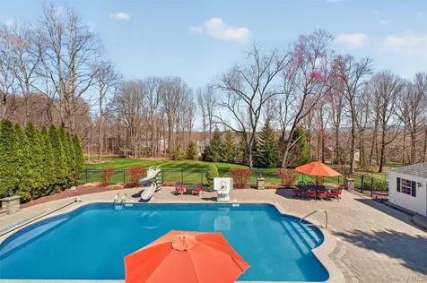 196 Country Club Road Hopewell Junction NY 12533