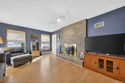 12 Berghoff Drive Fishkill NY 12524