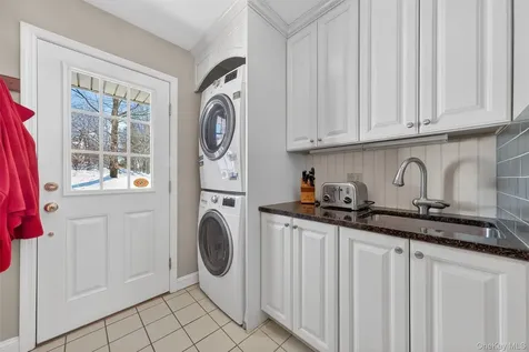 12 Berghoff Drive Fishkill NY 12524