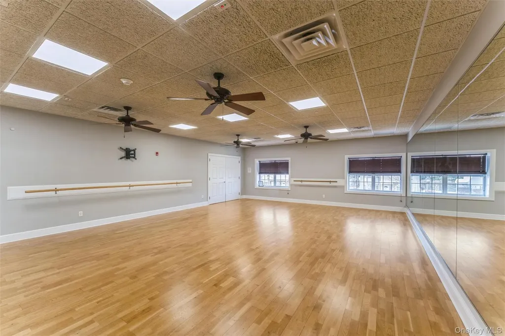 169 Spring Drive East Meadow NY 11554
