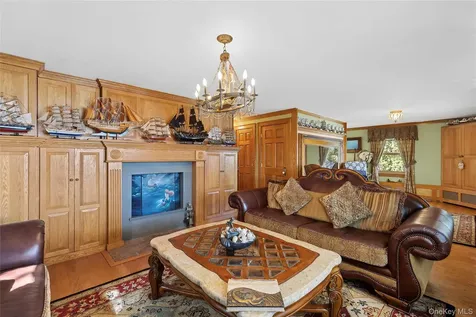 210 Redwood Road Sag Harbor NY 11963