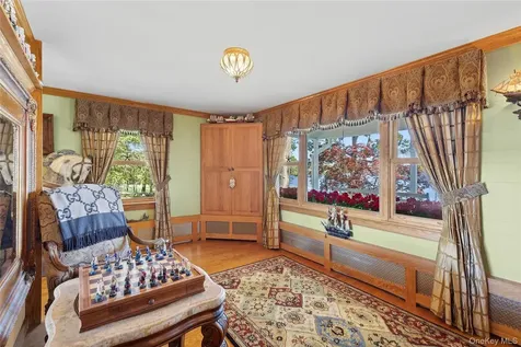 210 Redwood Road Sag Harbor NY 11963