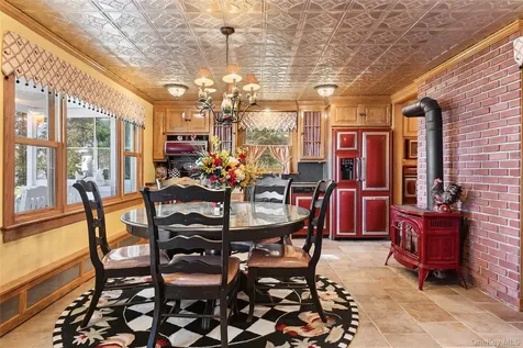 210 Redwood Road Sag Harbor NY 11963