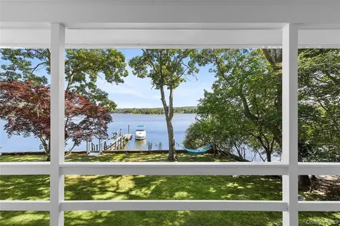 210 Redwood Road Sag Harbor NY 11963