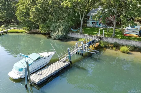 210 Redwood Road Sag Harbor NY 11963