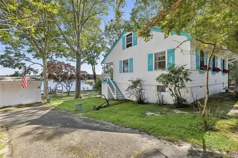 210 Redwood Road Sag Harbor NY 11963