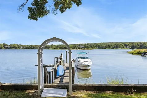 210 Redwood Road Sag Harbor NY 11963